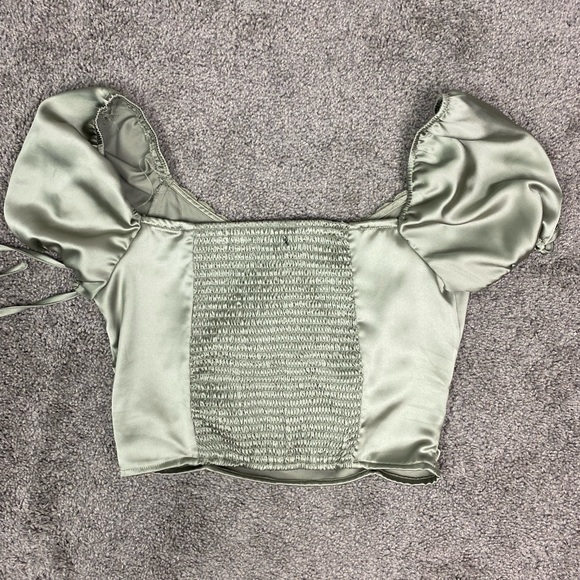 Green puffy tshirt cropped - Picture 2 of 6